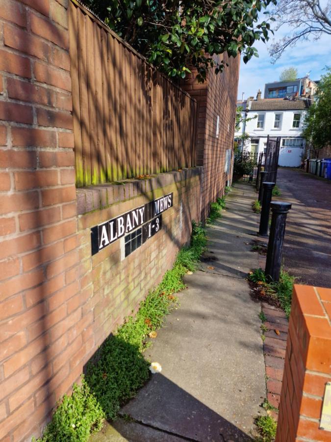 Cozy Double Bedroom In Zone 1-2 Central Londra Esterno foto